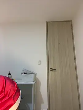 I am kat online show from 12/18/24, 01:59