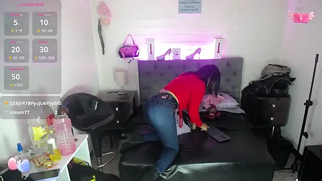 louise nails online show from 02/23/25, 12:48