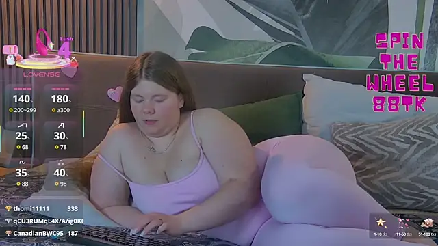 Snapshot of RubyValen chatting on 03/21/25, 05:00 RubyValen online show from 03/21/25, 05:00
