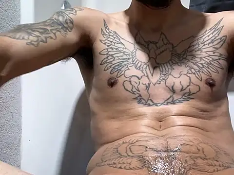 Snapshot of DarkHorse89 chatting on 01/14/25, 02:11 DarkHorse89 online show from 01/14/25, 02:11