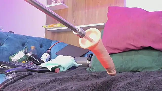 -camila-cooper-  online show from 04/15/26, 09:38