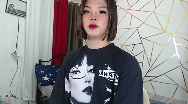 Snapshot of WildTsYhannaUncut chatting on 12/28/24, 04:41 WildTsYhannaUncut online show from 12/28/24, 04:41