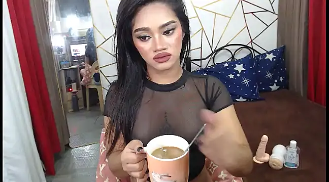 Snapshot of WildTsYhannaUncut chatting on 02/16/25, 02:21 WildTsYhannaUncut online show from 02/16/25, 02:21