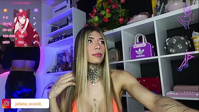 Snapshot of caroline_cossei chatting on 02/14/25, 06:02 caroline cossei online show from 02/14/25, 06:02