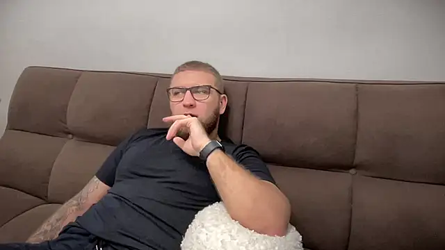 Bear bear  online show from 12/27/24, 03:42