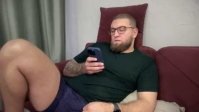 Bear bear  online show from 02/10/25, 01:11