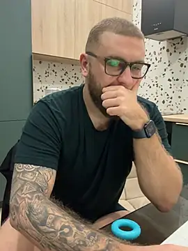 Bear bear  online show from 02/22/25, 03:58