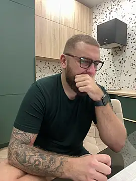 Bear bear  online show from 02/22/25, 10:20