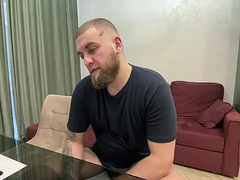 Bear bear  online show from 03/16/25, 05:14