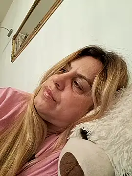 OliviaLewis online show from 02/20/25, 04:50