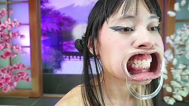 miss  maria online show from 03/06/25, 09:09