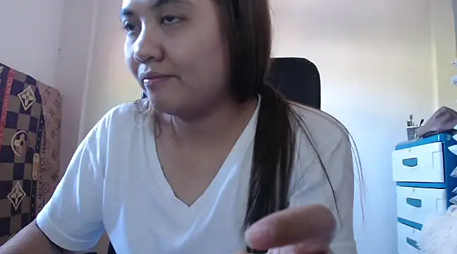 xTheLastVIRGINx online show from 12/05/24, 05:15