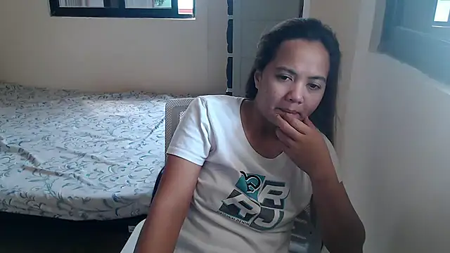 xTheLastVIRGINx online show from 10/08/25, 05:05