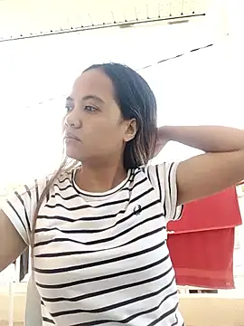 xTheLastVIRGINx online show from 04/14/26, 05:57