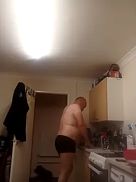 Snapshot of bigboy197311 chatting on 10/11/25, 06:01 bigboy197311 online show from 10/11/25, 06:01