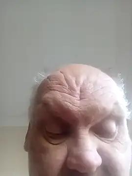 Snapshot of bigboy197311 chatting on 10/28/25, 07:23 bigboy197311 online show from 10/28/25, 07:23