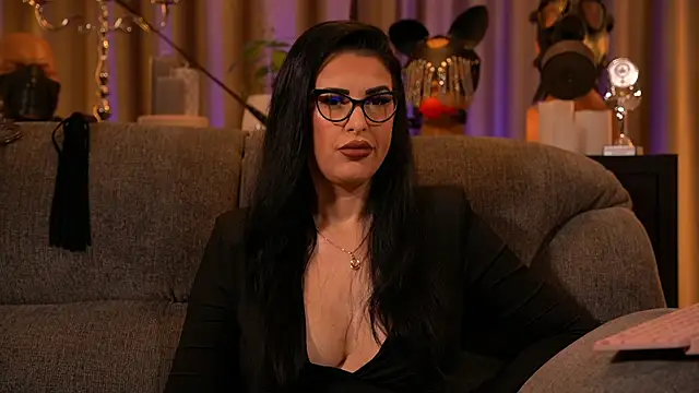 kelly kent online show from 10/31/25, 11:06