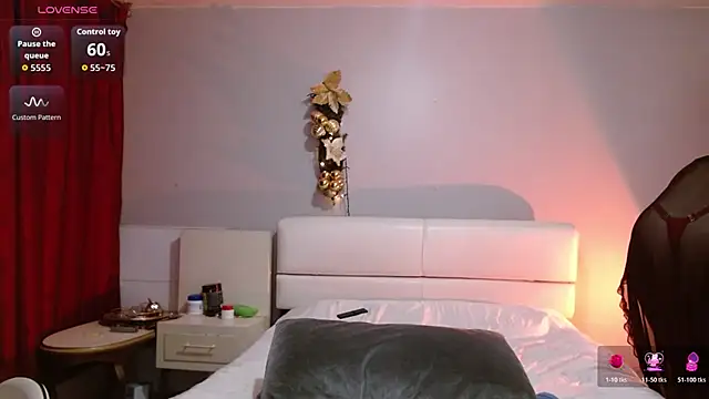 Freyja soh online show from 12/22/25, 10:18