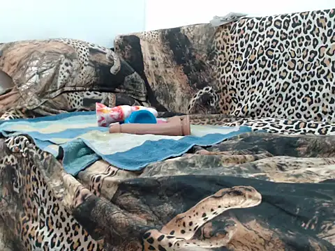 0anal21 online show from 10/02/25, 05:53