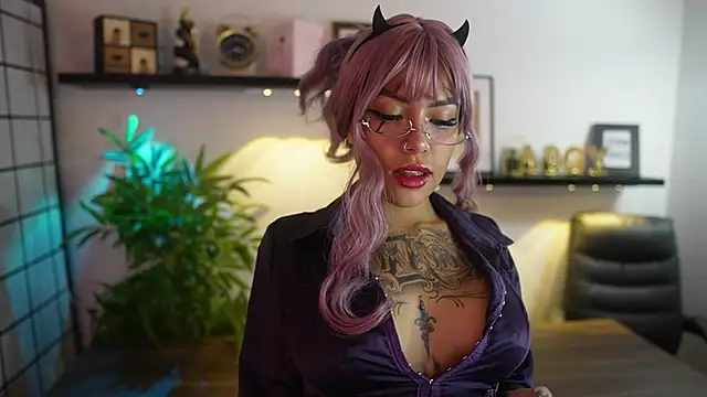 Scarlett collins02 online show from 04/18/26, 01:20