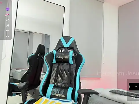 Snapshot of Daddyrich4u chatting on 11/21/25, 01:48 Daddyrich4u online show from 11/21/25, 01:48