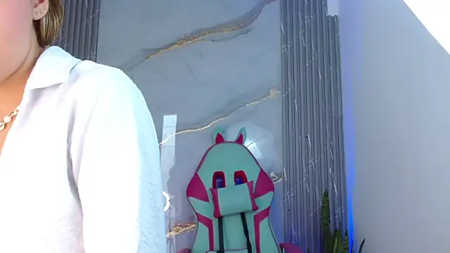 Snapshot of sofia_henaok chatting on 02/26/25, 09:58 sofia henaok online show from 02/26/25, 09:58