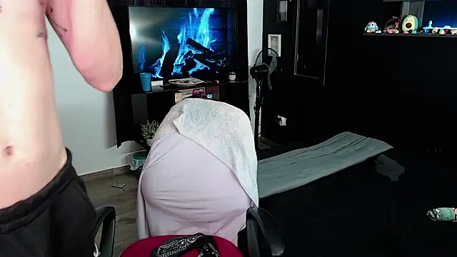 Snapshot of andybxby chatting on 03/15/25, 08:54 andybxby online show from 03/15/25, 08:54