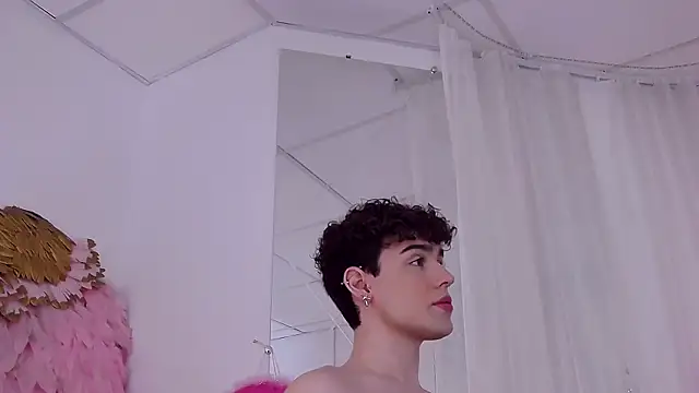 RobbyCharming online show from 11/17/25, 03:45