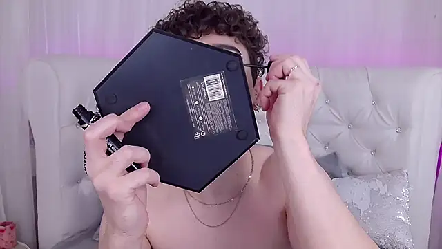 RobbyCharming online show from 11/27/25, 03:41