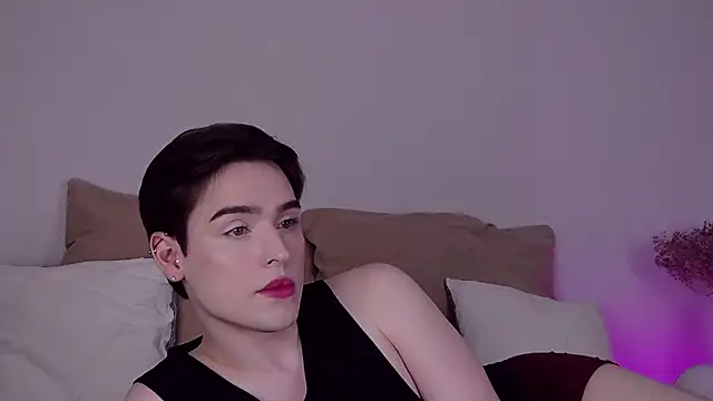 Snapshot of RobbyCharming chatting on 07/17/26, 09:05 RobbyCharming online show from 07/17/26, 09:05