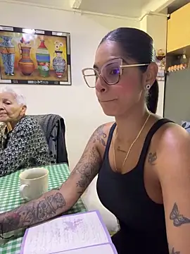 charlotte stevenss  online show from 02/19/25, 02:34