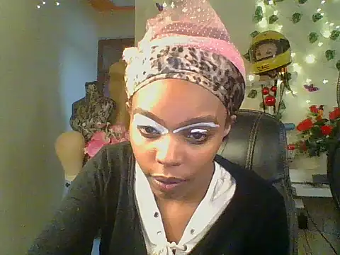 Snapshot of Anaconda2350 chatting on 04/21/26, 08:31 Anaconda2350 online show from 04/21/26, 08:31