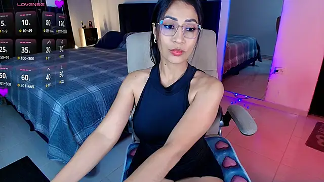 Megan Chat online show from 11/10/25, 07:35