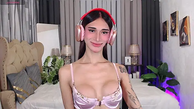 Unforttable Anisha online show from 02/26/25, 08:59