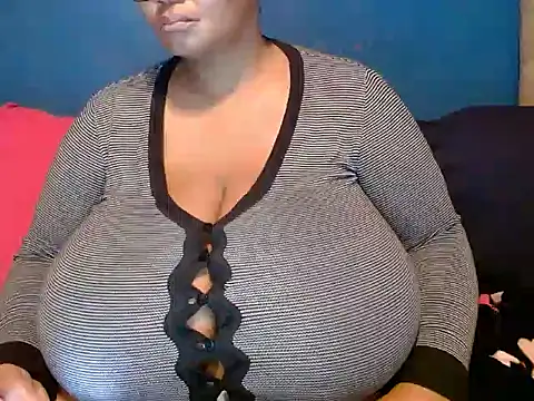 CUTEFIRMMELONSS online show from 03/11/25, 03:37