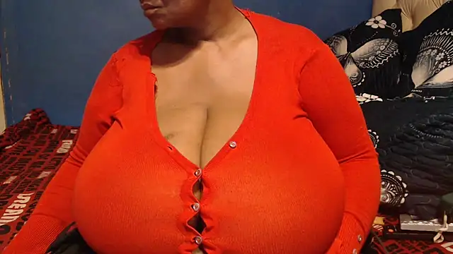 CUTEFIRMMELONSS online show from 03/23/26, 07:29