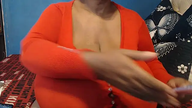 CUTEFIRMMELONSS online show from 03/24/26, 11:48