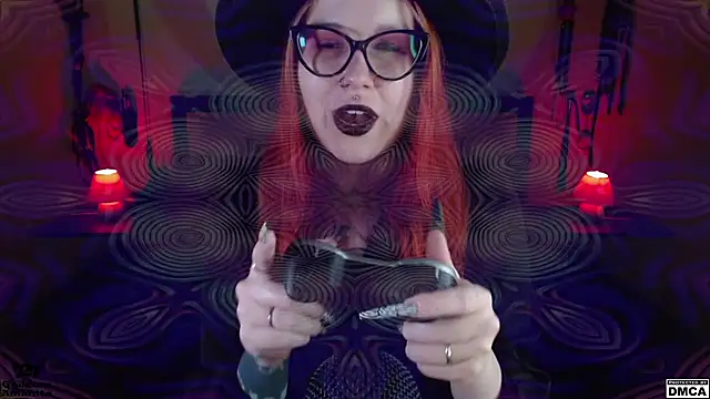 Amanita  Pantherina online show from 12/18/24, 02:28