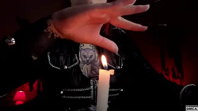 Amanita  Pantherina online show from 11/12/25, 01:22