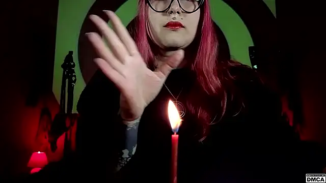 Amanita  Pantherina online show from 03/04/26, 12:11