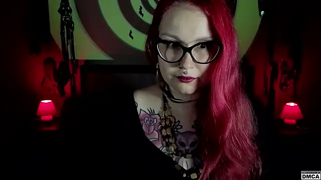 Amanita  Pantherina online show from 04/09/26, 12:54