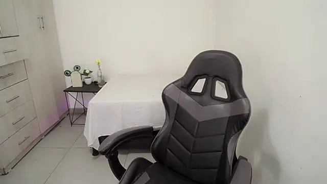 Youlittlepervertt  online show from 02/07/26, 01:42