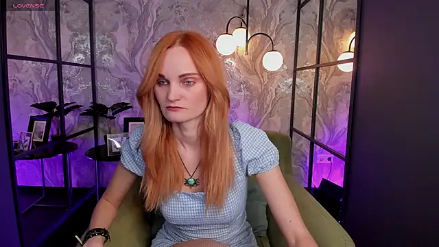 SaraSubtlety online show from 11/28/25, 01:25