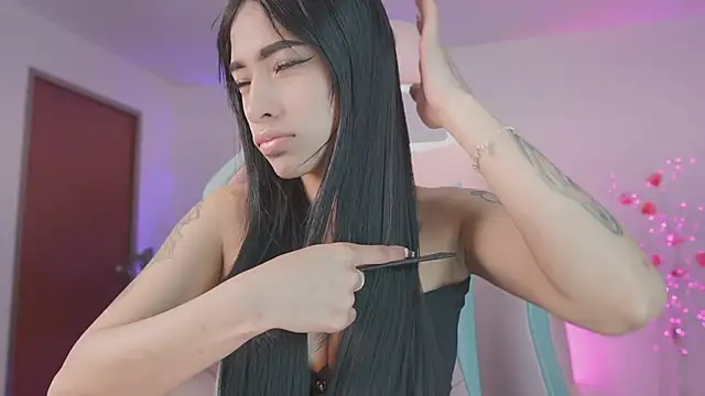 Snapshot of driana_hoffman chatting on 11/05/25, 12:49 driana hoffman online show from 11/05/25, 12:49