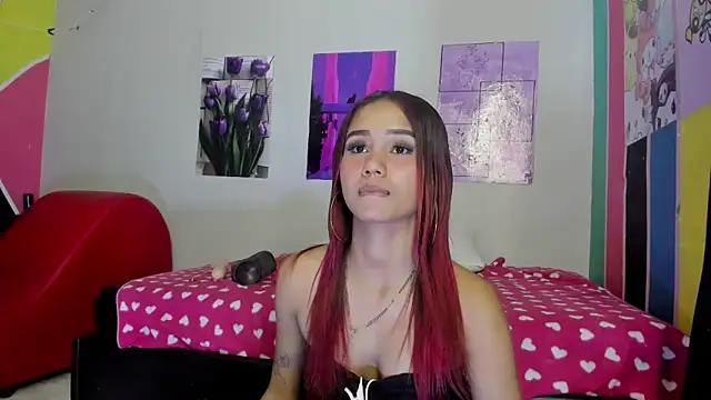 MarianaManzur online show from 02/28/25, 04:42