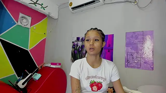 MarianaManzur online show from 03/08/25, 01:36