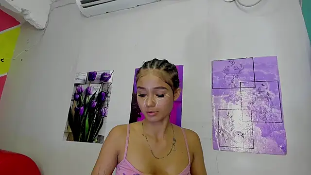 MarianaManzur online show from 03/20/25, 08:19