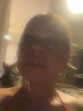 Snapshot of MilfClarett chatting on 05/31/26, 02:20 MilfClarett online show from 05/31/26, 02:20