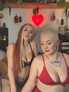 Snapshot of liquidxlogan chatting on 10/13/25, 11:38 liquidxlogan online show from 10/13/25, 11:38