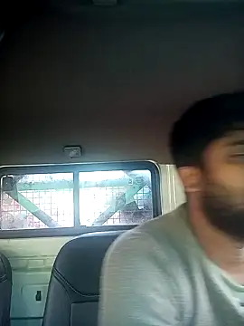 Snapshot of Driver-naru chatting on 11/05/25, 03:06 Driver-naru online show from 11/05/25, 03:06
